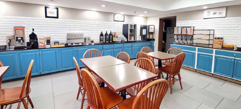 琼斯伯勒约翰逊城西丽怡酒店(Country Inn & Suites by Radisson, Jonesborough-Johnson City West, TN)图片