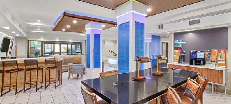 智选假日套房酒店塔科马(Holiday Inn Express & Suites TACOMA by IHG)图片