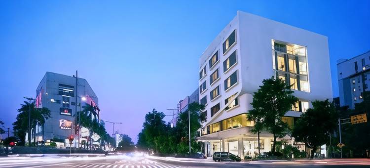 梅拉瓦麦克斯万高级酒店(MaxOneHotels @ Premier Melawai)图片