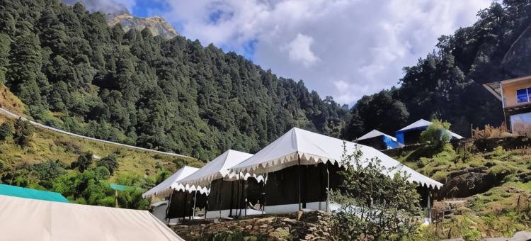 楚普塔河畔营地(River side camp chopta)图片