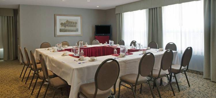 Travelodge by Wyndham Oshawa Whitby图片