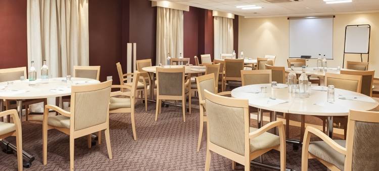 伦敦斯坦斯特德机场智选假日酒店(Holiday Inn Express London - Stansted Airport)图片