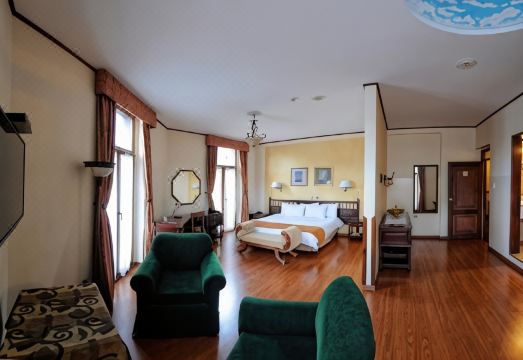 Real AudienciaHotel Overview