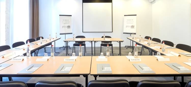 里昂中央车站佩拉切康弗伦斯康铂酒店(Campanile Lyon Centre - Gare Perrache - Confluence)图片