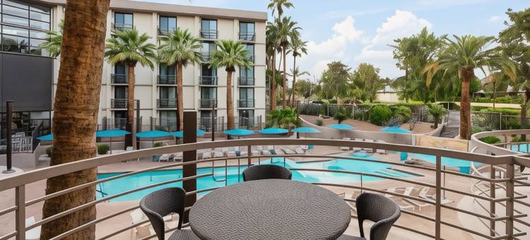 凤凰城比特摩尔希尔顿安泊酒店(Embassy Suites by Hilton Phoenix Biltmore)图片