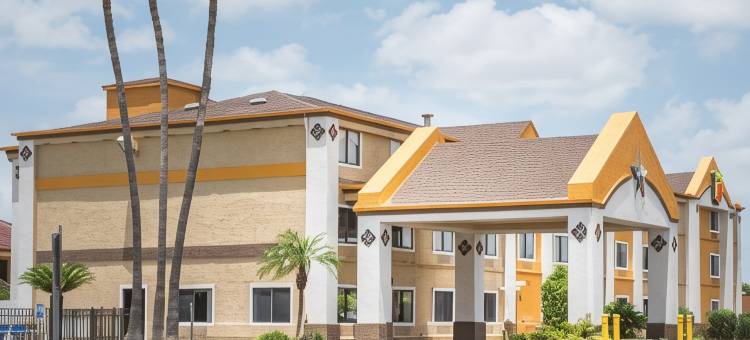 哈灵根速8酒店(Super 8 by Wyndham Harlingen TX)图片