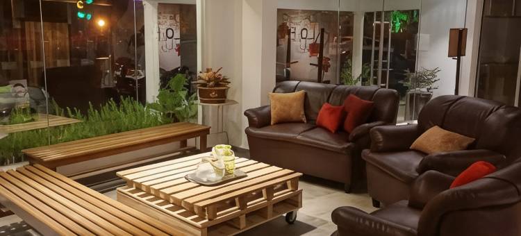 河岸花园酒店(Riverine Garden Hotel)图片