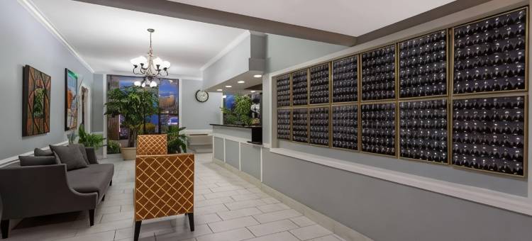 沃基根大湖区豪生酒店(Howard Johnson by Wyndham Waukegan Great Lakes)图片