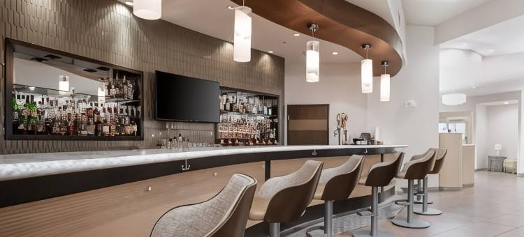 老镇中心贝斯特韦斯特精品酒店(Best Western Premier Bryan College Station)图片