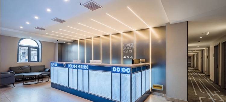 网鱼电竞酒店(青岛李村乐客城店)图片