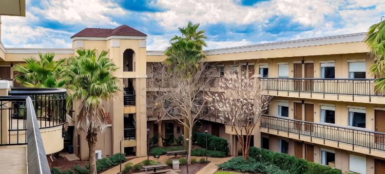 康福特套房巴吞鲁日南部I-10(Comfort Suites Baton Rouge South I-10)图片