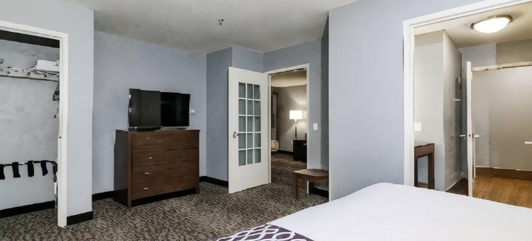 汤博尔拉昆塔温德姆套房酒店(La Quinta Inn & Suites by Wyndham Tomball)图片