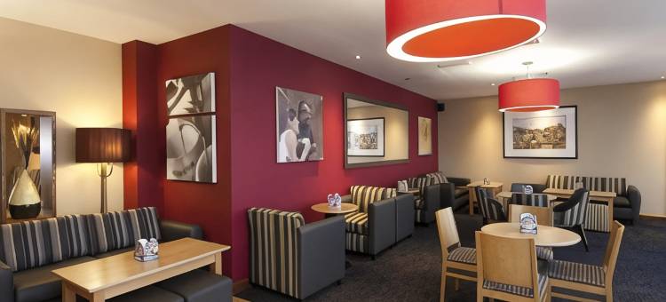 优品迎伦敦盖特威克机场(北航站楼)酒店(Premier Inn London Gatwick Airport (North Terminal) Hotel)图片