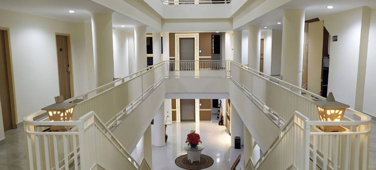 巴当班让朗卡约巴萨酒店(Rangkayobasa Hotel Padang Panjang)图片