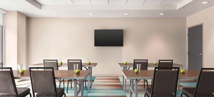 西密尔沃基希尔顿惠庭酒店(Home2 Suites by Hilton Milwaukee West)图片