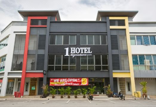 1 Hotel Signature Hotel Overview