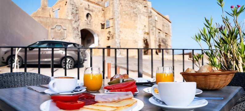 豪斯塔杰利亚圣萨尔瓦多皮提酒店(Petit Hotel Hostatgeria Sant Salvador)图片