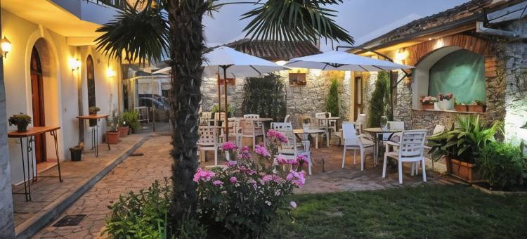 玫瑰花园酒店(Rose Garden Hotel)图片