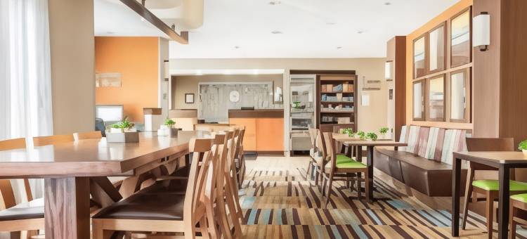 夏洛特北湖万枫酒店(Fairfield Inn Charlotte Northlake)图片