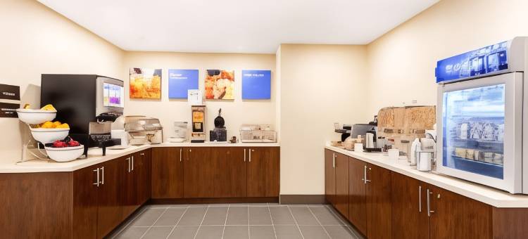 舒适套房酒店(Comfort Inn & Suites)图片