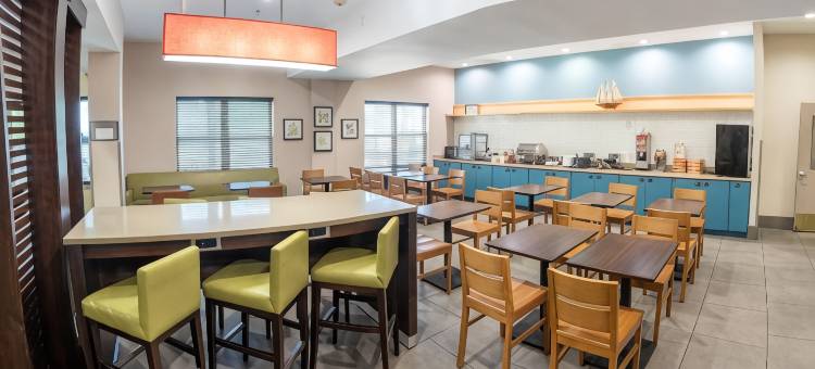 威尔明顿丽怡酒店(Country Inn & Suites by Radisson, Wilmington, NC)图片