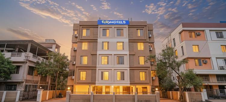 FabHotel 24 Baner - Nr Mcf Camp图片