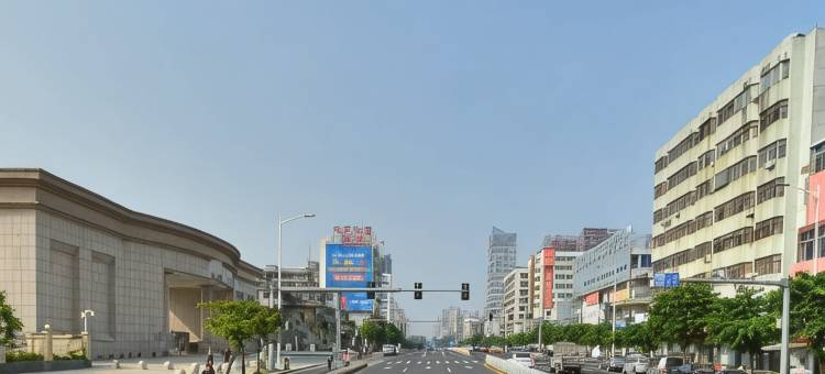 IU酒店(湛江鼎盛广场广医附属医院店)图片