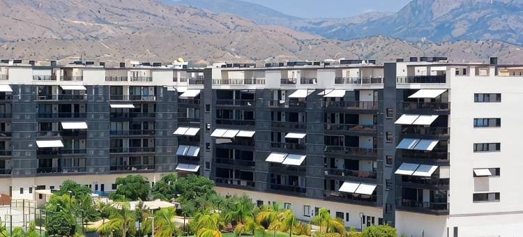 维拉霍约萨的海景及泳池公寓(Flat in Villajoyosa with Sea Views & Pool)图片