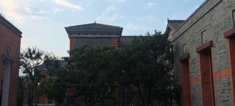 峨眉山八达旅社(峨眉火车站店)图片
