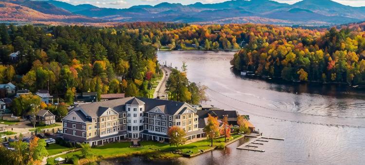 萨拉纳克湖voco酒店-湖滨-由洲际酒店集团管理(voco SARANAC LAKE NY - WATERFRONT by IHG)图片