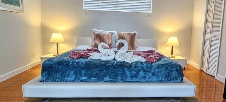 Remodeled Modern Home, 6-Min-2-Beach, Sleep 16, +Free Watersports & Rental Cars!图片