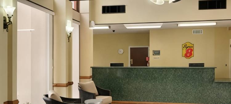 克尔维尔速8酒店(Super 8 by Wyndham Kerrville TX)图片