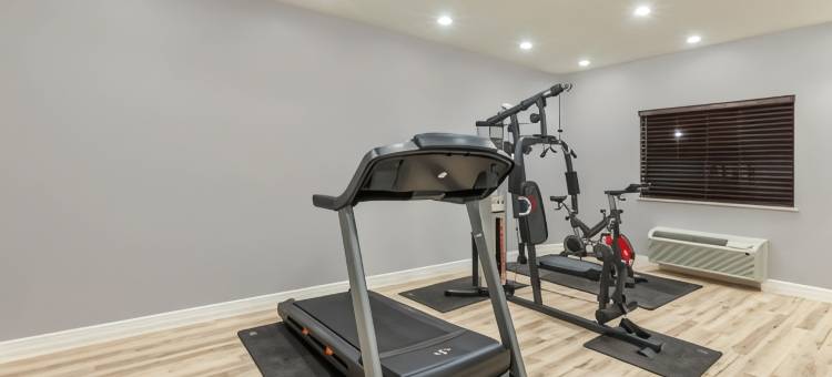 金伍德休斯顿北温德姆速8酒店(Super 8 by Wyndham Kingwood Houston North)图片