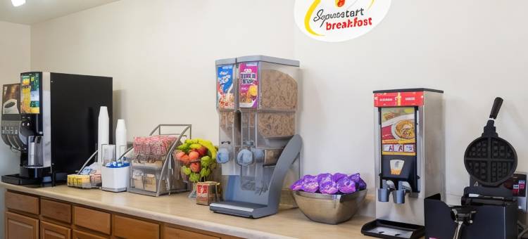 玛丽耶塔速8酒店(Super 8 by Wyndham Marietta)图片