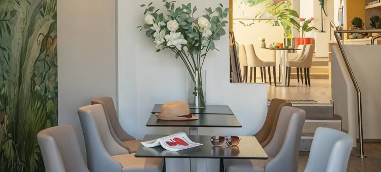 宜必思尚品波琉索梅尔酒店(Ibis Styles Beaulieu-Sur-Mer)图片