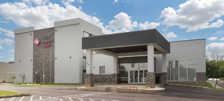 Best Western Plus Mobile Inn  Suites图片