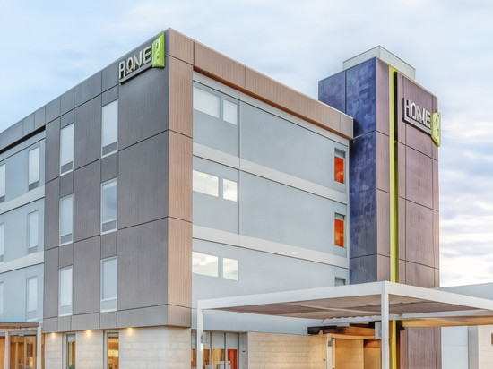 岩石丘希尔顿惠庭酒店