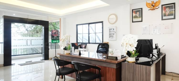 泰坦附近的Rekreasi Selecta(RedDoorz Near Taman Rekreasi Selecta)图片