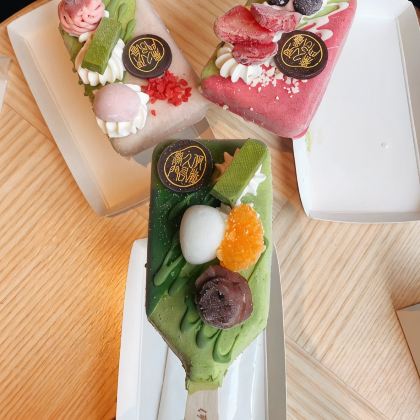 日本大阪+京都+奈良+东京+富士山6日5晚拼小团