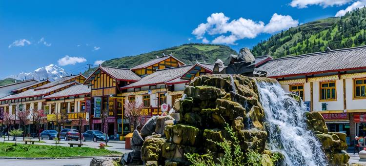 途窝假日酒店(松潘川主寺店)图片
