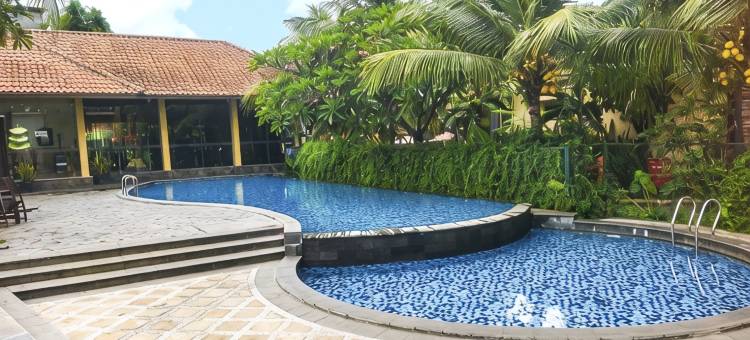 唐格朗纳里塔酒店(Narita Hotel Tangerang)图片