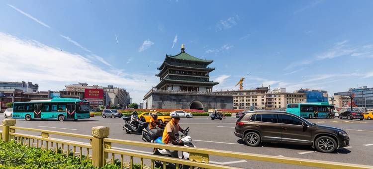梦想旅行家太空舱青年旅社(西安钟楼回民街店)图片