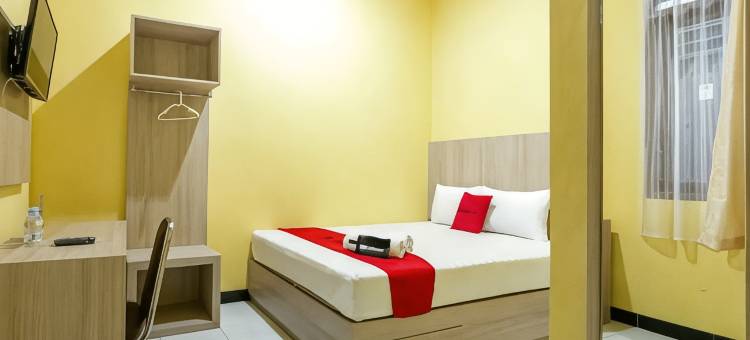 普罗 · 曼古内加兰附近的红门(RedDoorz Near Puro Mangkunegaran)图片