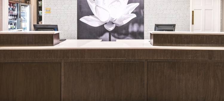 北伍德兰兹温德姆速 8 酒店(Super 8 by Wyndham The Woodlands North)图片