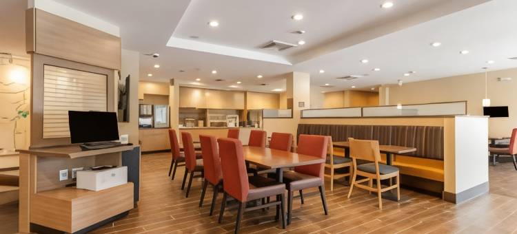 格林斯伯勒体育馆区万豪TownePlace Suites酒店(TownePlace Suites Greensboro Coliseum Area)图片