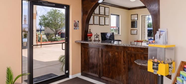 沃勒草原景观美洲最佳价值套房酒店(Americas Best Value Inn and Suites-Waller Prairie View)图片