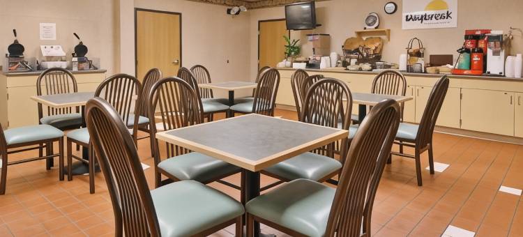 布里奇波特戴斯套房酒店-克拉克斯堡(Days Inn & Suites by Wyndham Bridgeport - Clarksburg)图片