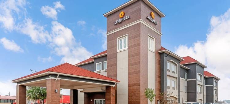 奥兰治拉昆塔温德姆套房酒店(La Quinta Inn & Suites by Wyndham Orange)图片