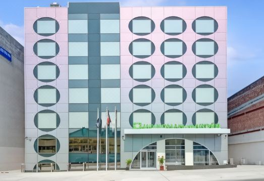 Wyndham Garden Brooklyn Sunset Park Hotel Overview