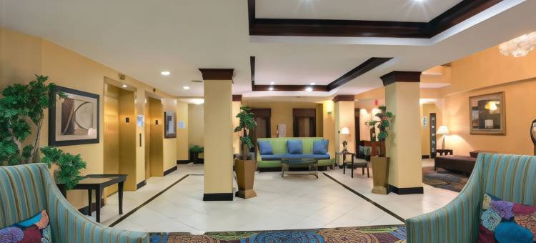 智选假日套房酒店塔中心新不伦瑞克(Holiday Inn Express & Suites Tower Center New Brunswick)图片